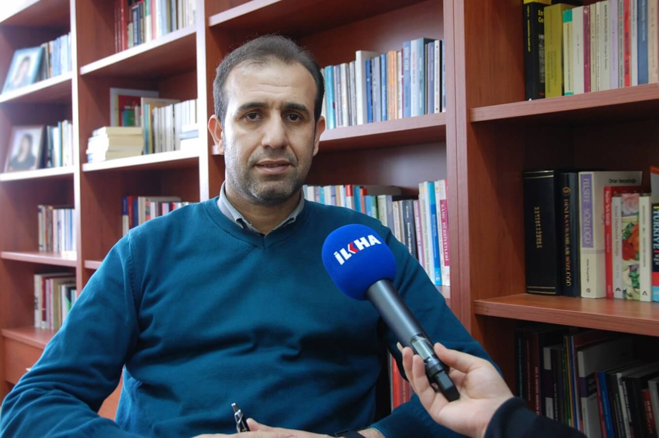 “Anayasanın ilk 3 maddesinin değiştirilmesi gerekiyor” “Anayasanın ilk 3 maddesinin değiştirilmesi gerekiyor”